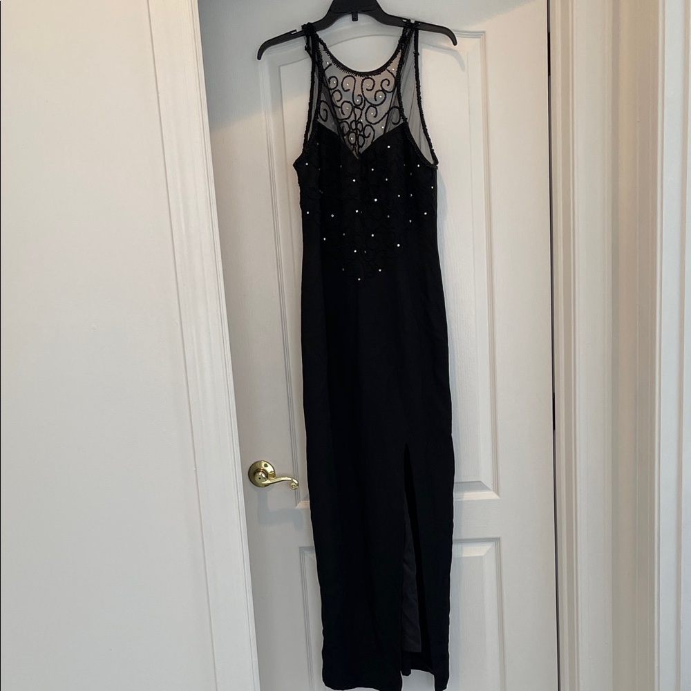 Elegant Black Evening Dress- Size -8 ✨